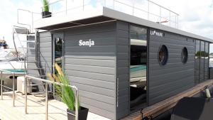 Fotografie z fotogalerie ubytování Hausboot La Mare Sonja v destinaci Weyhe