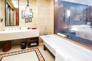 حمام في Good View Hotel Tangxia - 15 mins drive from Dongguan South Railway Station