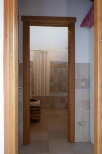 Et badeværelse på Appartamento San Michele