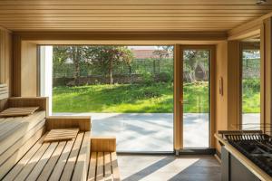 Falkensteiner Premium Mobile Homes and Camping Zadar外面的花园