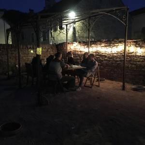 Restaurace v ubytování Chambres d Hôtes Les Filles Tresy