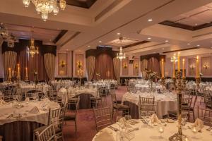 Restoran või mõni muu söögikoht majutusasutuses Clontarf Castle Hotel