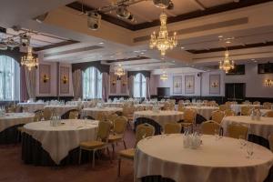 Gallery image of Clontarf Castle Hotel in Dublin