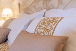 Postel nebo postele na pokoji v ubytování Unique Luxury Rooms