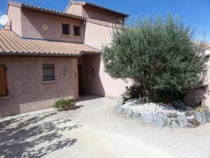 Fotografie z fotogalerie ubytování HAVRE DE PAIX à SALAISE SUR SANNE (38) v destinaci Salaise-sur-Sanne