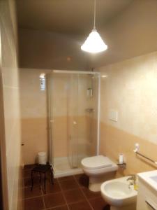 A bathroom at Rupe delle sorbe