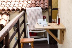A seating area at Finca Patio Canario