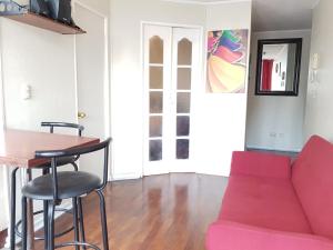 Gallery image of Departamento Paseo Bulnes Metro La Moneda in Santiago