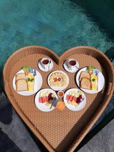 Essen in der Villa oder in der Nähe