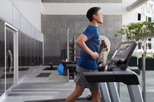 Citadines Fusionopolis Singapore的健身中心和/或健身设施