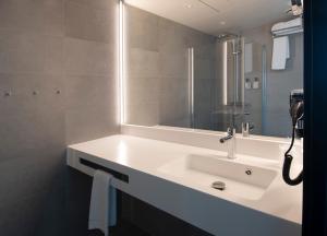 Imagen de la galería de Mandal Hotel, en Mandal