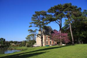 Imagen de la galería de SUITE Souplex Château Côte de Nacre, en Ver-sur-Mer