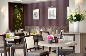 เครื่องดื่มที่ The Originals Boutique, Hôtel Les Strélitzias
