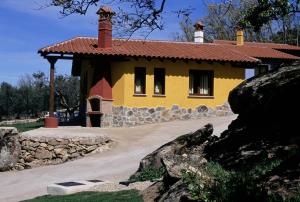 Casas del MonteにあるCasas Rurales Manoloのギャラリーの写真