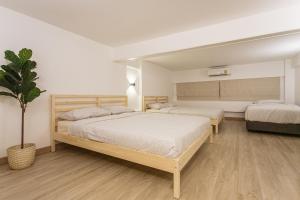 Posteľ alebo postele v izbe v ubytovaní B2 Large + Comfort full kitchen near MRT Bangson