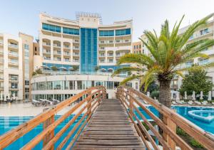 Bazén v ubytování Splendid Conference & Spa Resort nebo v jeho okolí