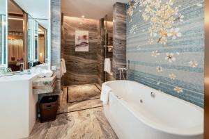 Koupelna v ubytování Auto City Ruili Hotel