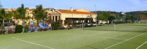 Afbeelding uit fotogalerij van Luz casas- BayLuz apart,pool,beach, tennis, wifi,aircon in Luz