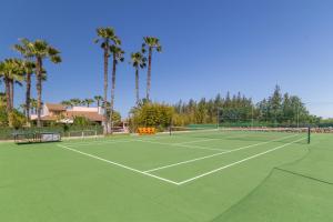 Tennis und/oder Squash in der Unterkunft Can Picafort - 232562 oder in der Nähe