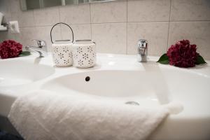 A bathroom at Appartements Spitaler