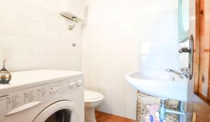 Koupelna v ubytování Amore Rentals - Villa Bacco + 17 fotografií