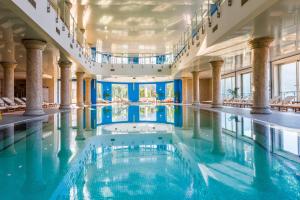 Bazén v ubytování Splendid Conference & Spa Resort nebo v jeho okolí