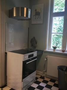 Kuchyň nebo kuchyňský kout v ubytování Rotzowlund BnB