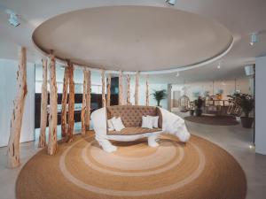 A seating area at Amàre Beach Hotel Ibiza - Adults Recommended Még 37 kép