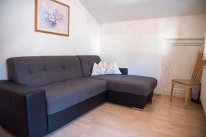A seating area at Appartements Spitaler