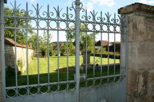 Fotografie z fotogalerie ubytování Le vieux presbytère v destinaci Confracourt