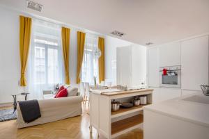 Gallery image of Exclusive Downtown Bella Home in Budapest