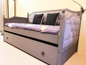 Кровать или кровати в номере Tagaytay Serin by Bea and RM +12 фотографий