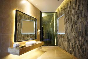 All-Ur Boutique Motel - ChungLi Branch tesisinde bir banyo