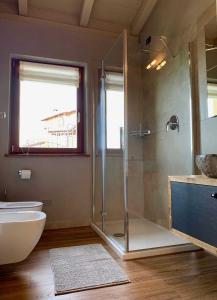 A bathroom at Borgo Al Tempo Perduto