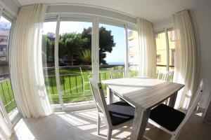 Balkon lub taras w obiekcie Playa Bella 2-1B