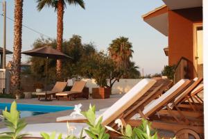 Bazén v ubytovaní Amada Hotel Siracusa alebo v jeho blízkosti