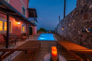 Bazen u ili blizu objekta Belvedere ,Pyrgi,Corfu ,stunning Ipsos bay view