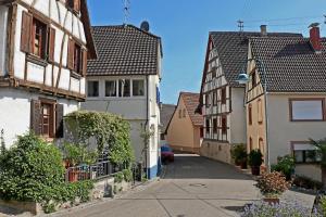 a street in a town with at Mariposa Apartamento in Efringen-Kirchen