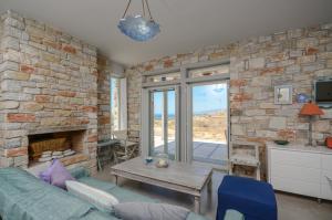 A television and/or entertainment centre at Sunshine villa