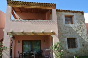 The building in which the holiday home is located