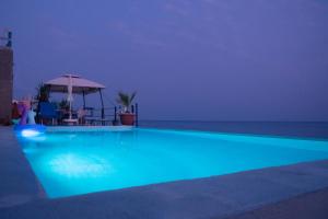 The swimming pool at or close to Finestra Sul Mare Még 22 kép