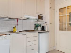 Η κουζίνα ή μικρή κουζίνα στο Holiday Home Yllästar 1 as 212 by Interhome +9 φωτογραφίες