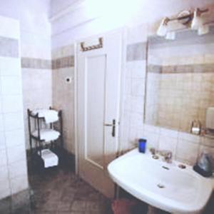 Koupelna v ubytování Corte Posta B&B - parcheggio e bagno in camera