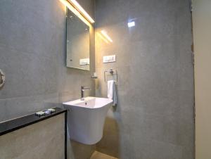 Gallery image of Sunshine Suites Grand Deluxe in Bangalore