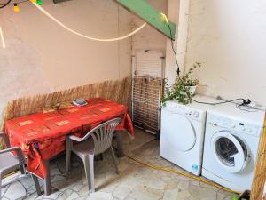 Billede fra billedgalleriet på Mini Studio de 13 m2 avec terrasse 15 mn centre Nimes i Nîmes