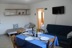 Dining area sa apartment