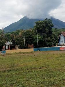 山景或在民宿看到的山景