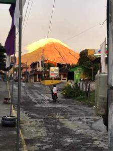 山景或在民宿看到的山景