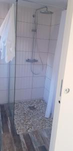 O baie la Mini-villa 1 MER