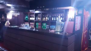 Lounge nebo bar v ubytování Lama Hotel - Cafe De Himalaya